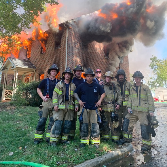 Meet your Posher, Jeffrey - Picture 1 of 1